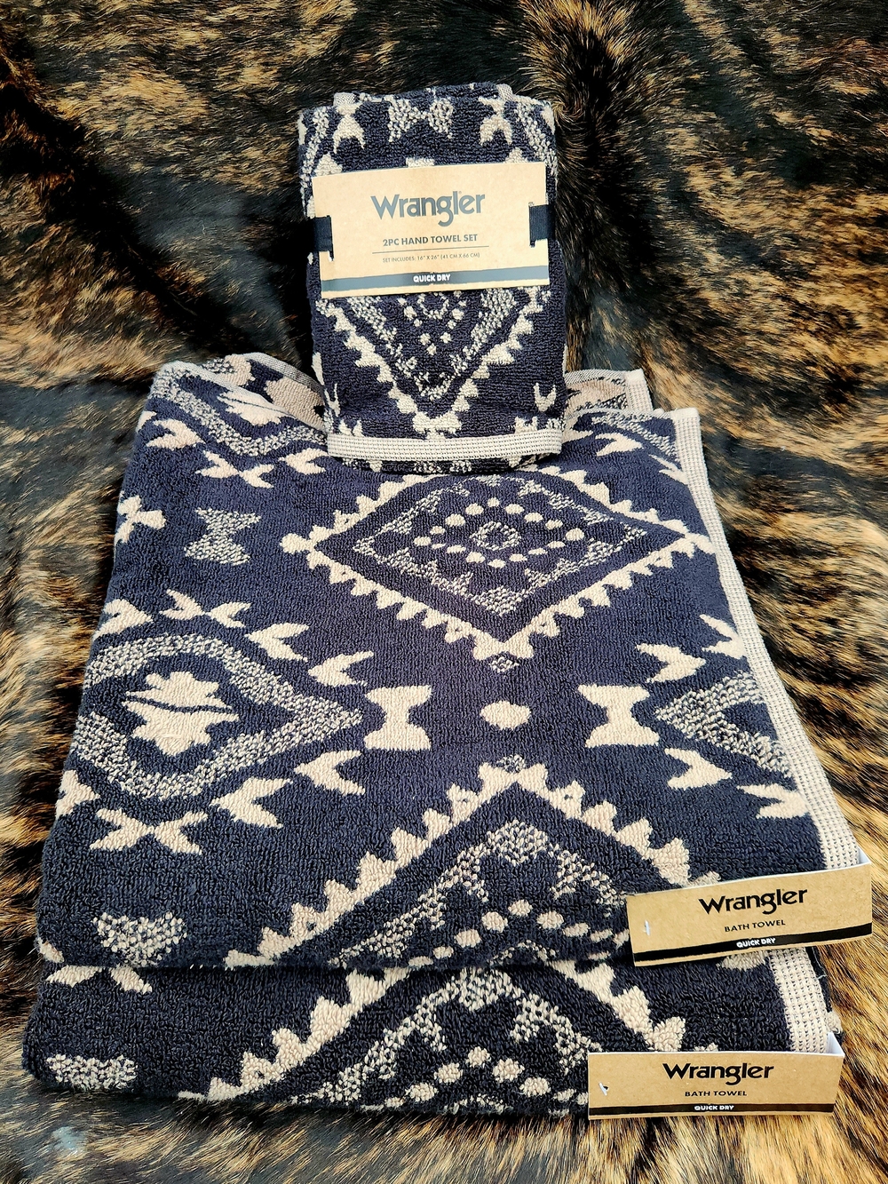 Wrangler Black & Beige Southwestern Aztec Towel Set